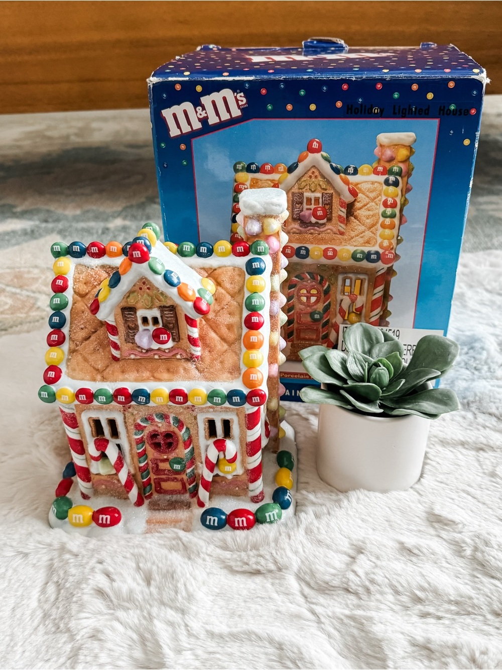 M&M'S Lighted Gingerbread House with Red, Green, Yellow, Blue, White Accents